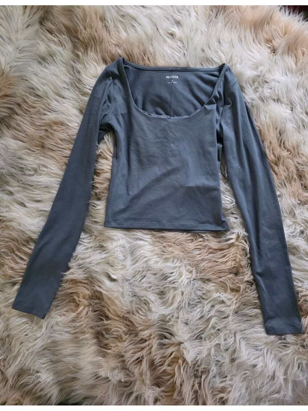 Hollister Long Sleeve Square Neck Top in Gray